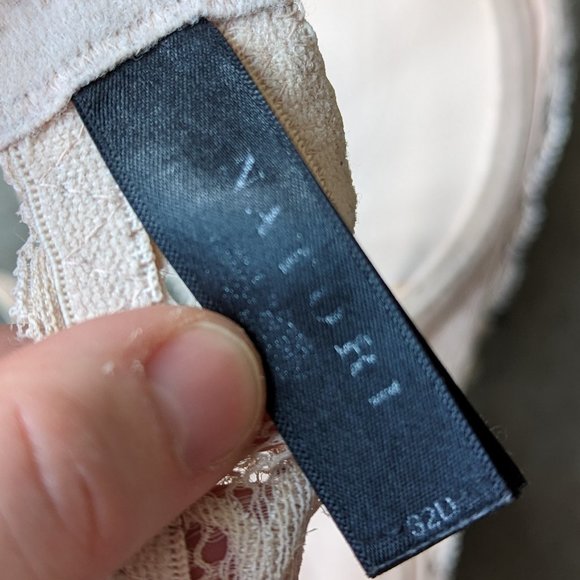 Natori Ivory Cream Lace Trim Feathers Underwire Contour Bra size 32D - Picture 6 of 7